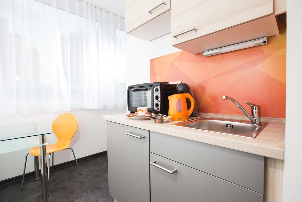 Design Sleepy Cologne Aparthotel Δωμάτιο φωτογραφία