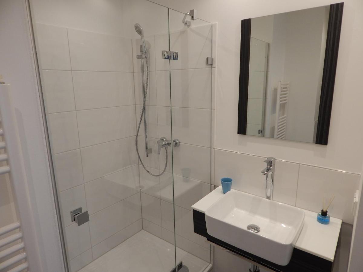 Design Sleepy Cologne Aparthotel Δωμάτιο φωτογραφία